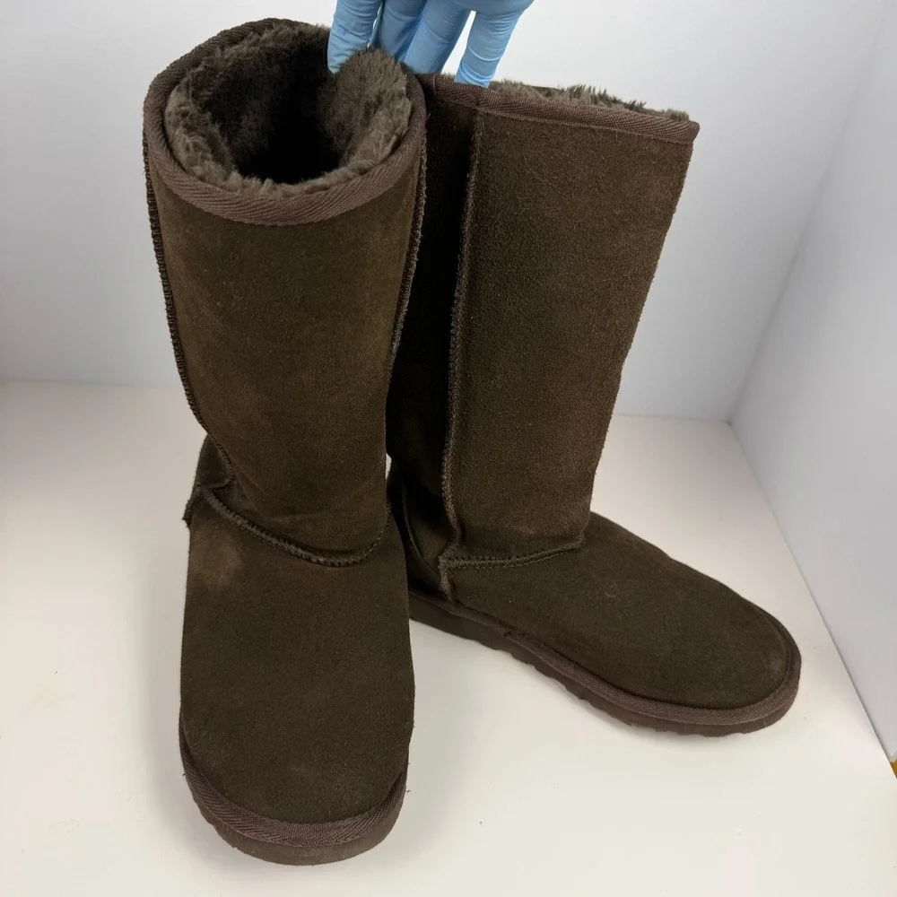 UGG these classic